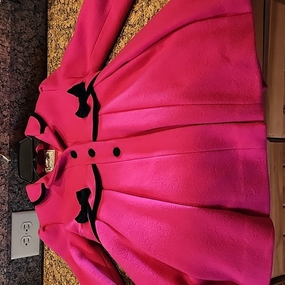Rothschild Pink and Black Velvet Wool Coat, Size 6 - Picture 5 of 9